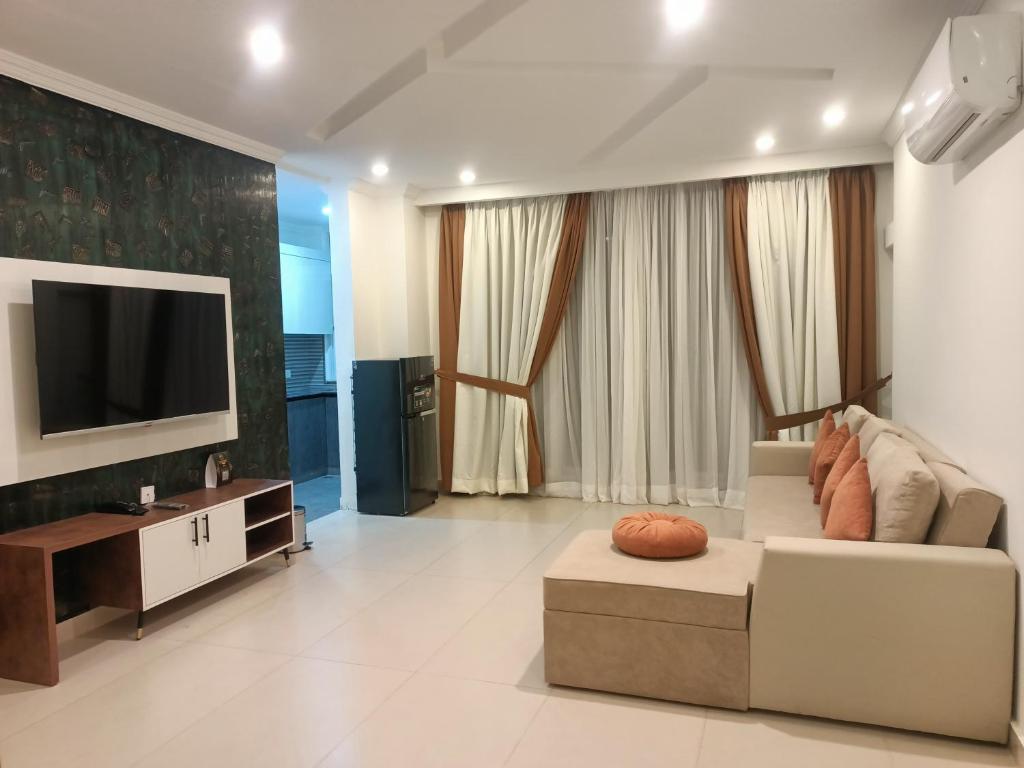 Big Photo